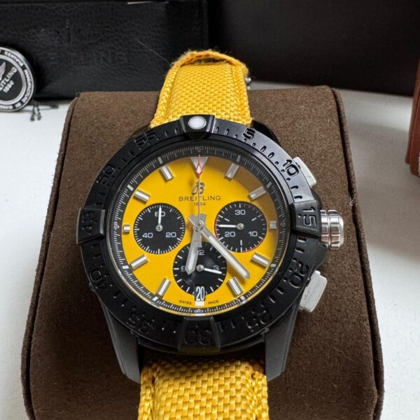 Breitling Avenger