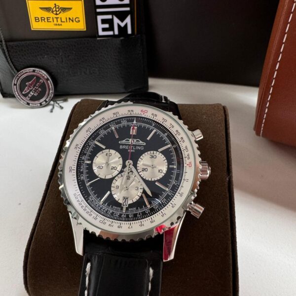 Breitling Navitimer