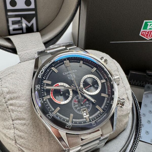 Tag Heuer Carrera
