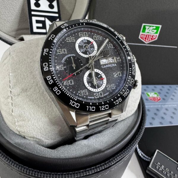 Tag Heuer Carrera